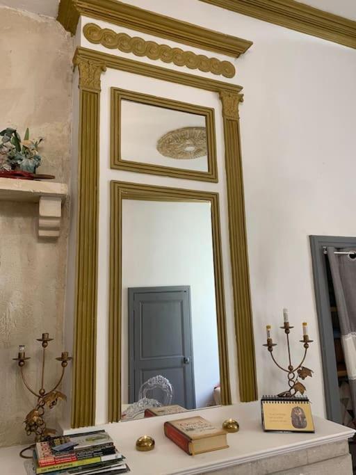 Magnifique Appartement Plein Coeur Avignon Intra-Muros Exterior foto