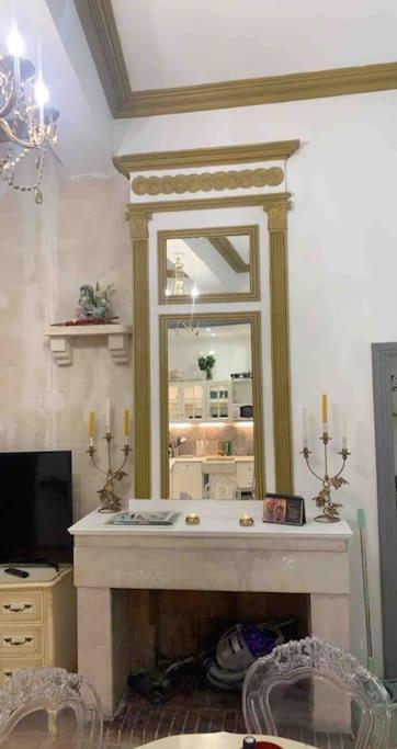 Magnifique Appartement Plein Coeur Avignon Intra-Muros Exterior foto