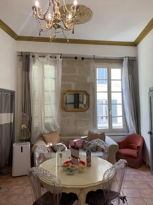 Magnifique Appartement Plein Coeur Avignon Intra-Muros Exterior foto